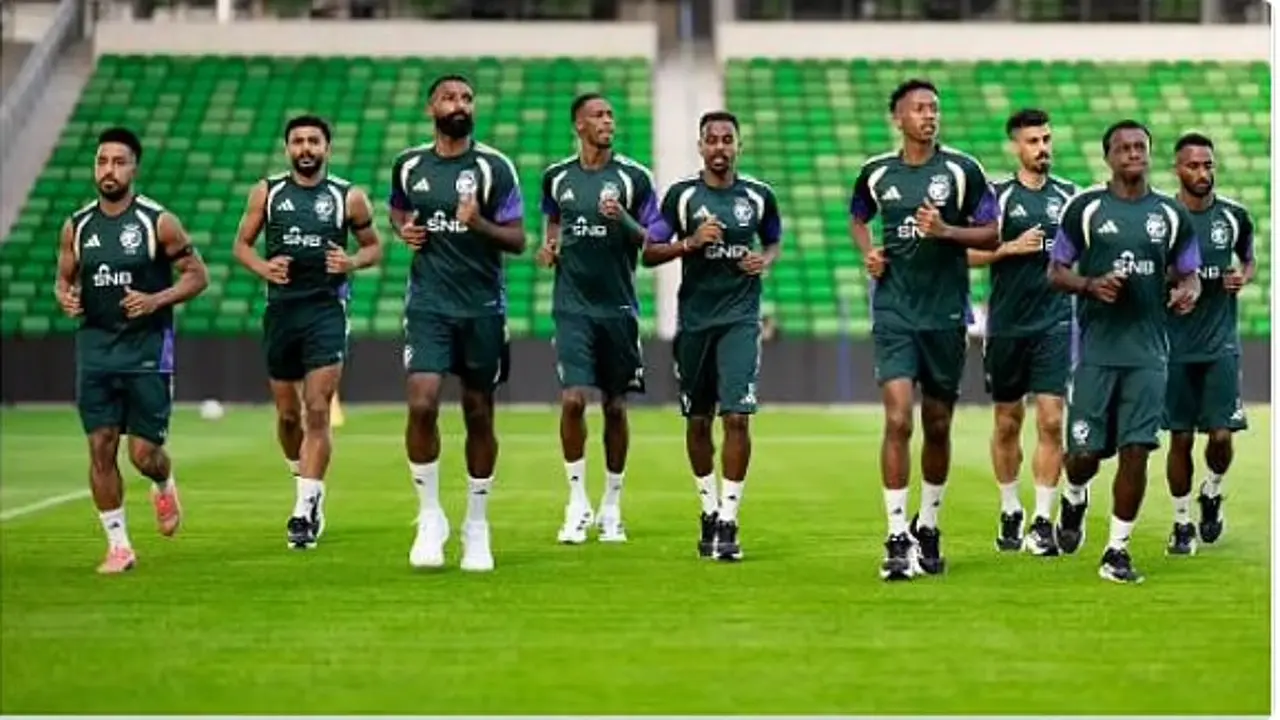 المنتخب السعودي يكمل تحضيراته لمباراة الرأس الأخضر بكأس العالم
